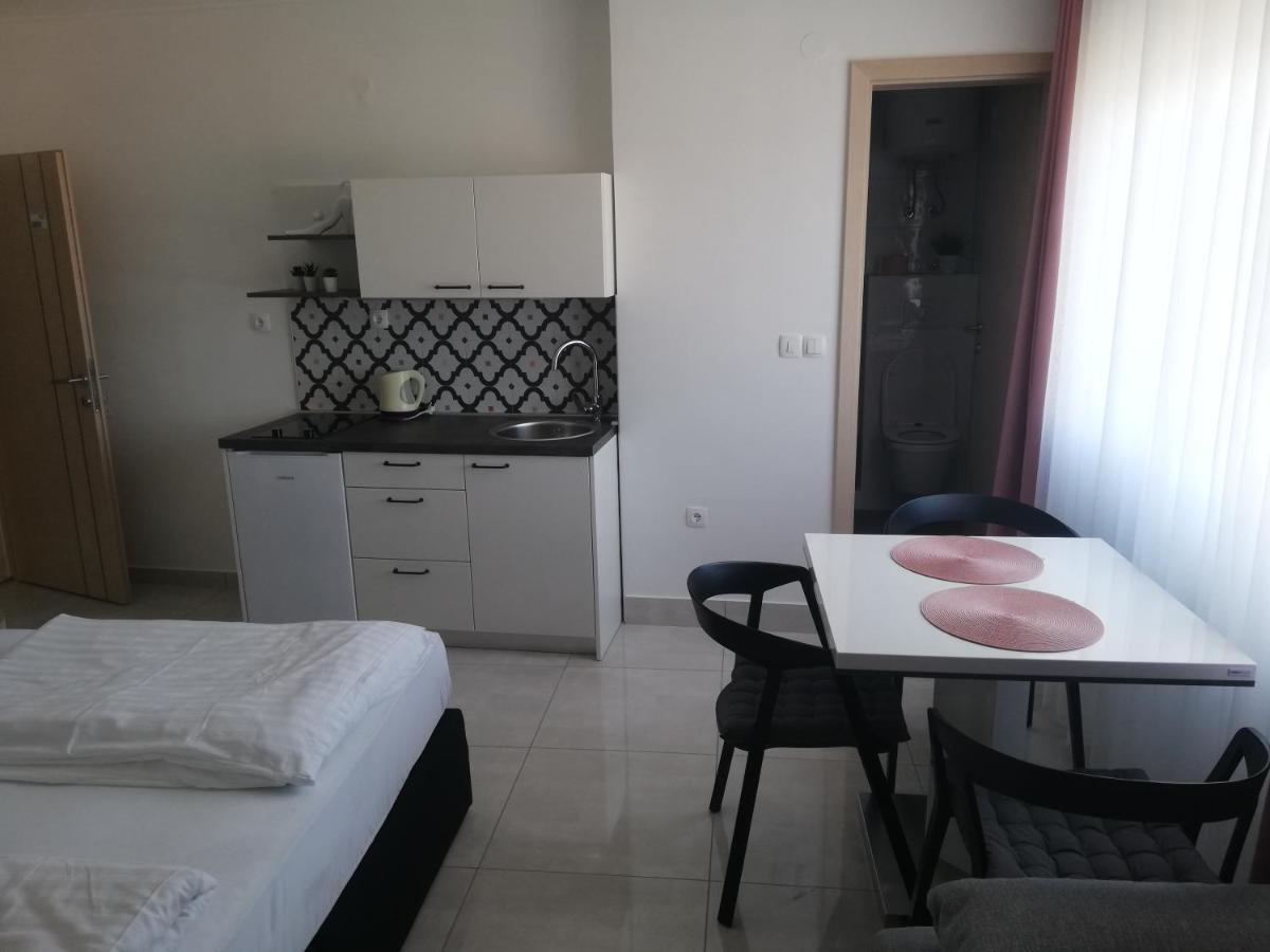 Apartment Susanj คาร์โลบัก ภายนอก รูปภาพ