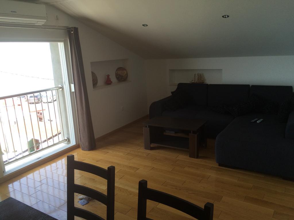 Apartment Susanj คาร์โลบัก ภายนอก รูปภาพ